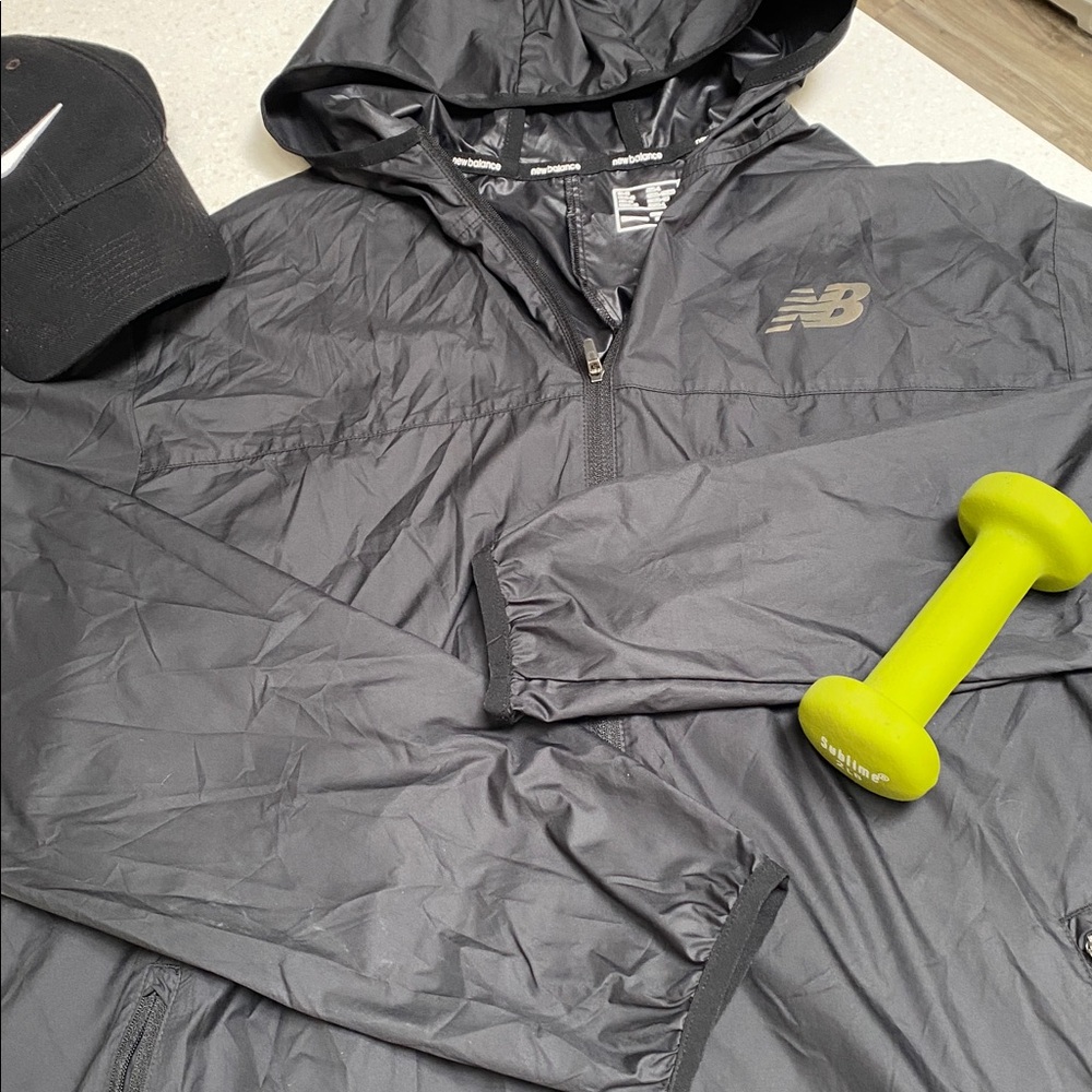 New balance Hooded Windbreaker/rain jacket